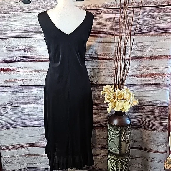 NEW i.e. PETITE BLACK LINED SLEEVELESS CICKTAIL DRESS - Picture 7 of 13